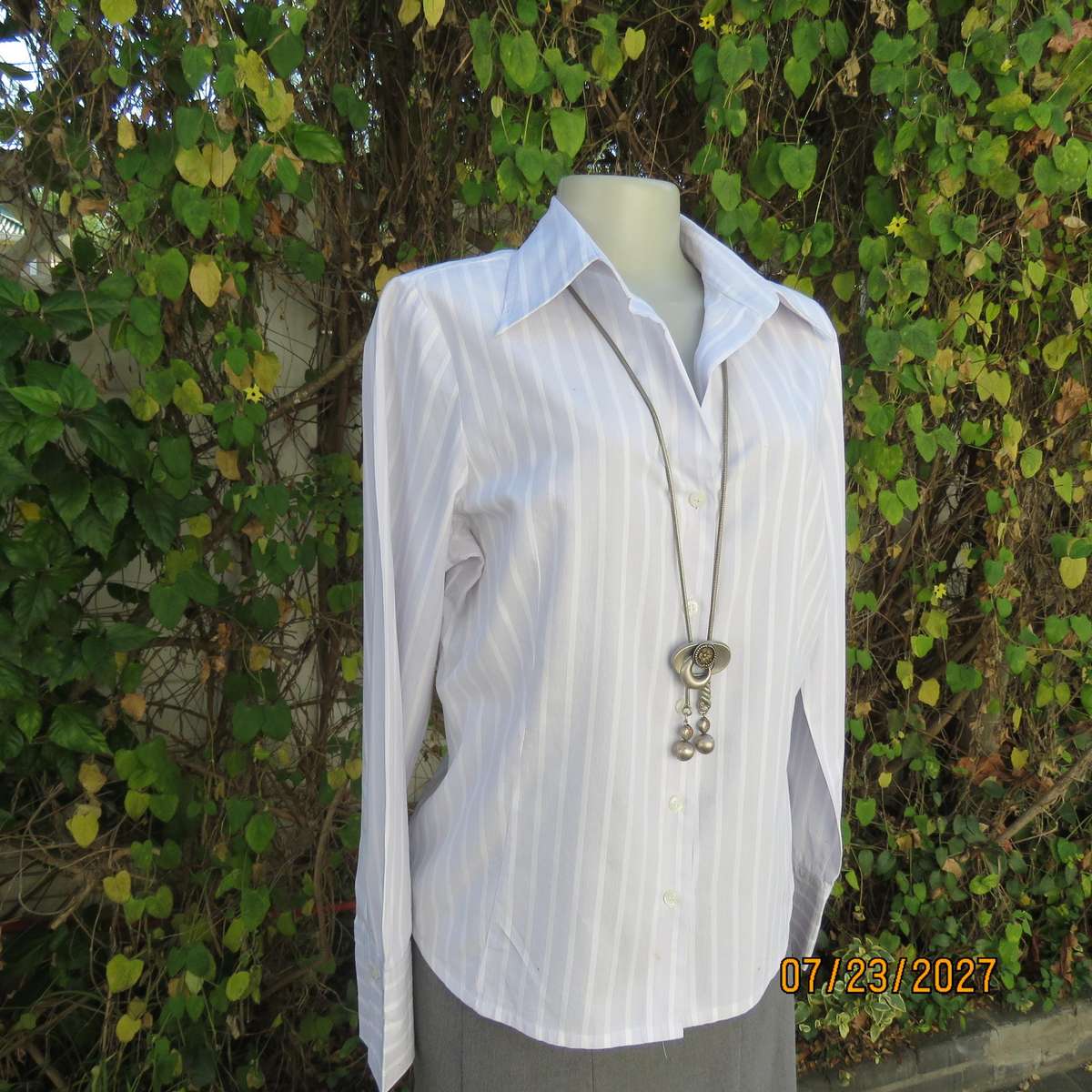 QUEENSPARK long sleeve 100% cotton white-grey vertical striped size 38 tailored shirt.