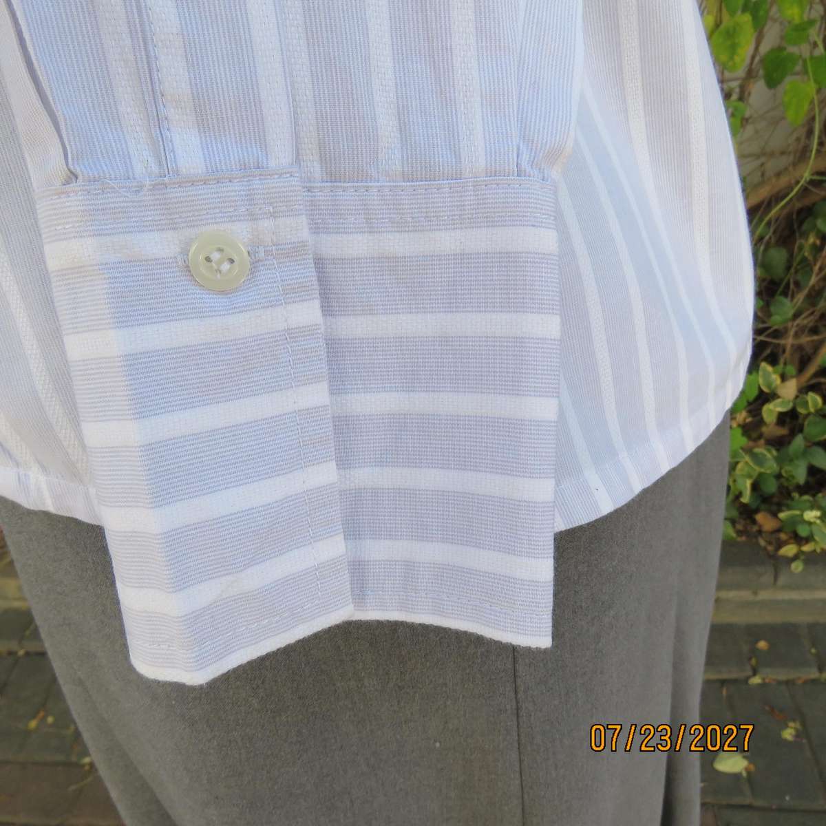 QUEENSPARK long sleeve 100% cotton white-grey vertical striped size 38 tailored shirt.