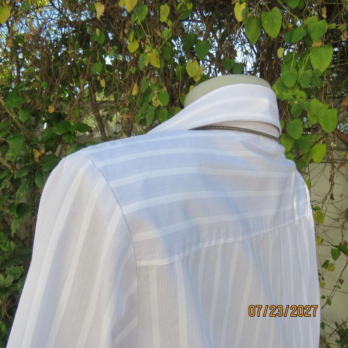 QUEENSPARK long sleeve 100% cotton white-grey vertical striped size 38 tailored shirt.