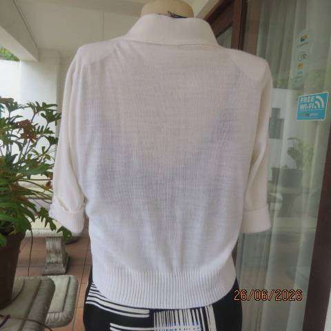 Judy's Pride acrylic knit white open front cardigan with elbow length sleeves size 40