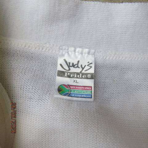 Judy's Pride acrylic knit white open front cardigan with elbow length sleeves size 40