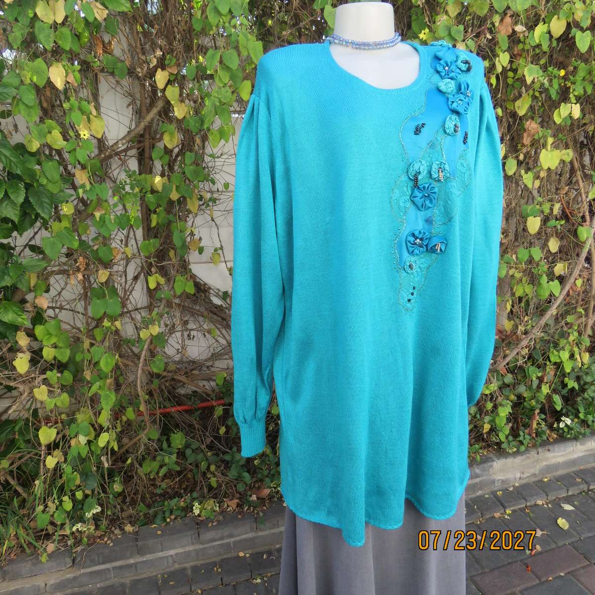 Jade long acrylic knit sweater with luxury applique-embellishment and fabric flowers. Size 50