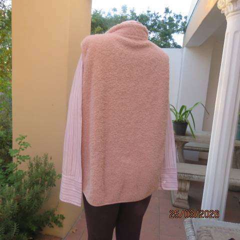 MILADYS sleeveless fluffy zip-up jacket in blush pink, size 46-48