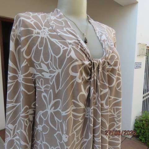 Merién Hall Ecru White Floral Stretch Polyester Slip-Over Top Size 46