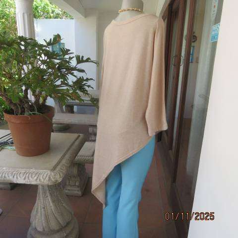 IQ wheat colour long high-low slip over stretch polycotton top size 40-42