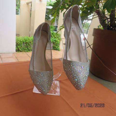 Silver DIVA wedge heels with gauze sides and embellished fronts, size 5