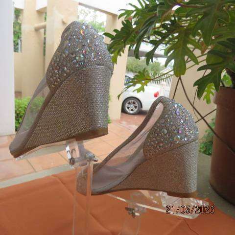 Silver DIVA wedge heels with gauze sides and embellished fronts, size 5