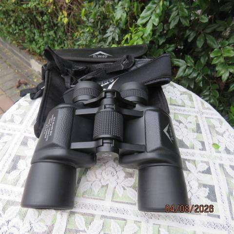 K-Way S2-8x40BK Binoculars with BAK4 Prisms, Case & Strap - As new condition