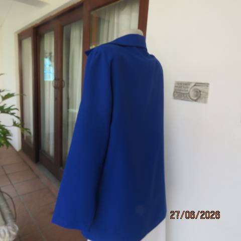 Royal blue long sleeve elegant jacket with 4 button closure, open collar & 2 pockets, size 40