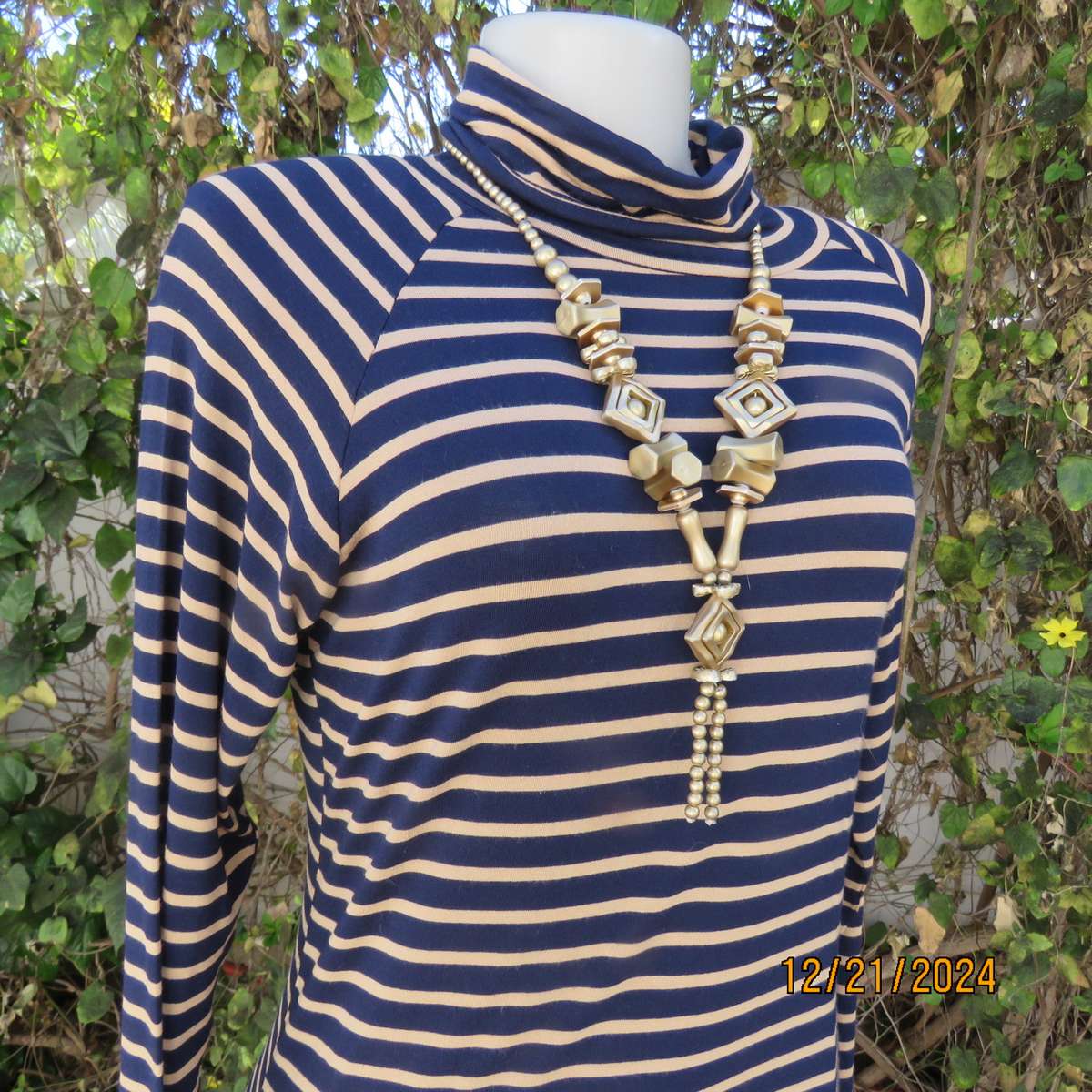 ZARA Basic long raglan sleeve stretch viscose T Shirt size 40 from Portugal.Navy/gold colour stripes