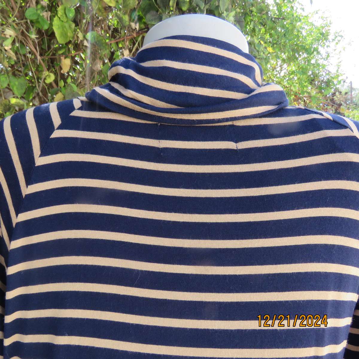 ZARA Basic long raglan sleeve stretch viscose T Shirt size 40 from Portugal.Navy/gold colour stripes