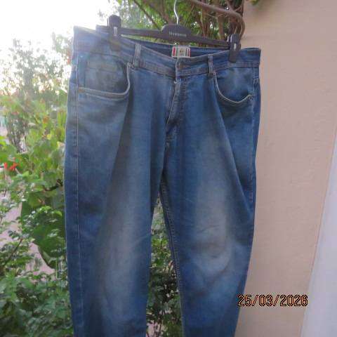 K Star 7 original blue denim jeans in polycotton stretch, tapered legs, size 40