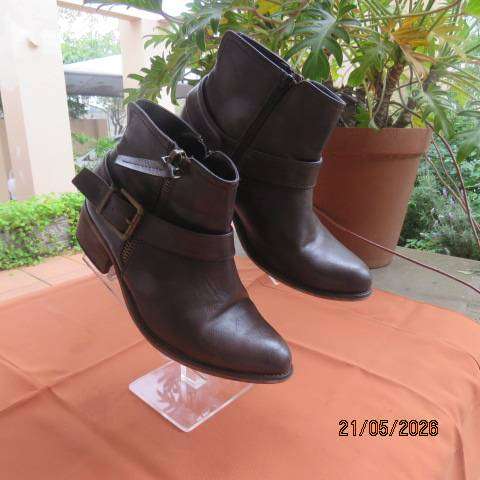 Truworths brown faux leather ankle boots with zip and buckle strap, size 5
