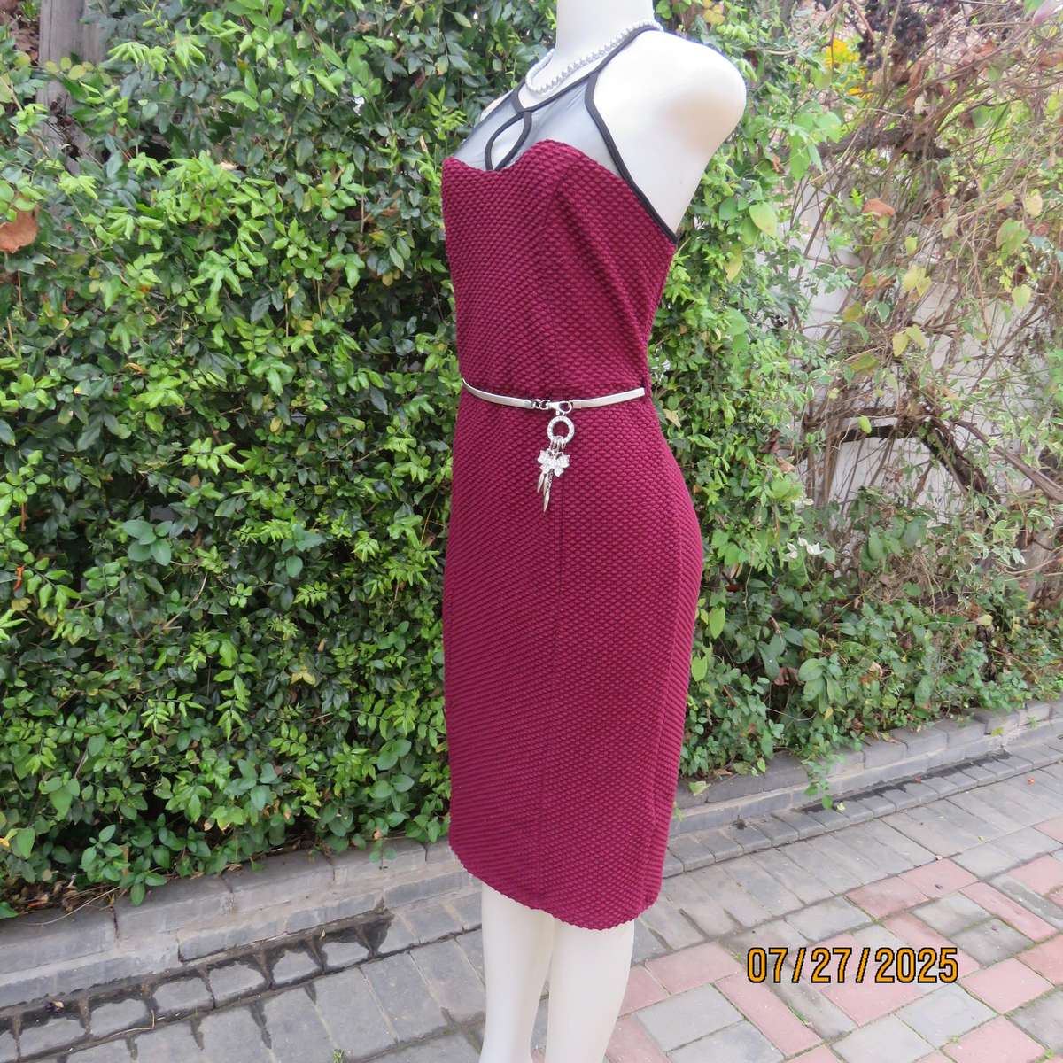 MISS L maroon bubble textured stretch polyester smart casual dress. Black netting neck area. Size 38