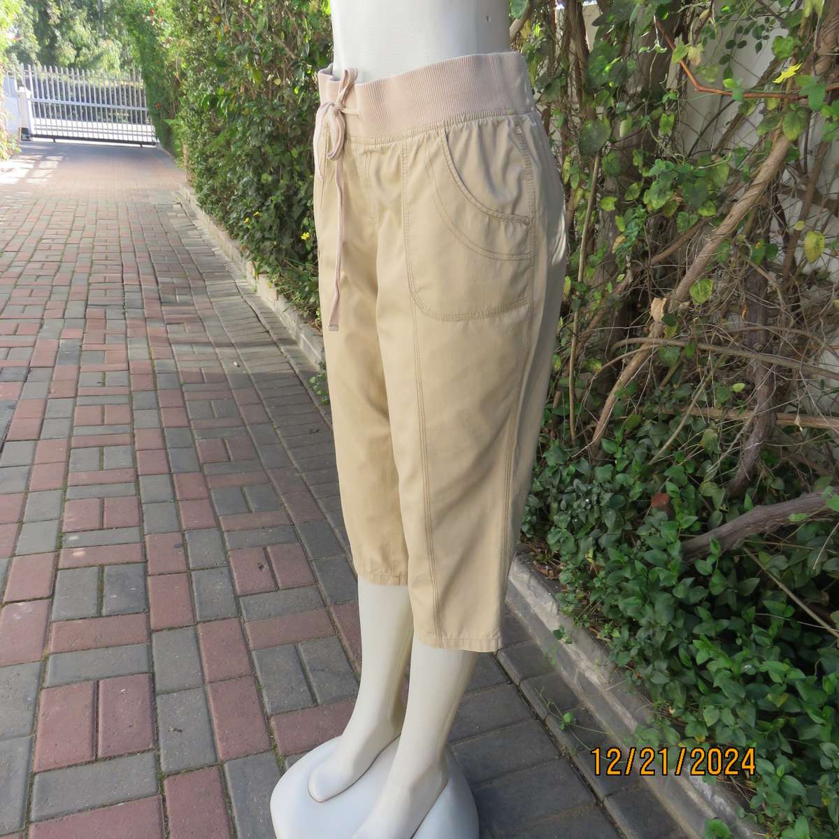 REAL Clothing easy to wear wheat cropped cotton pants. Knitted elastic waistband. .Size 36.