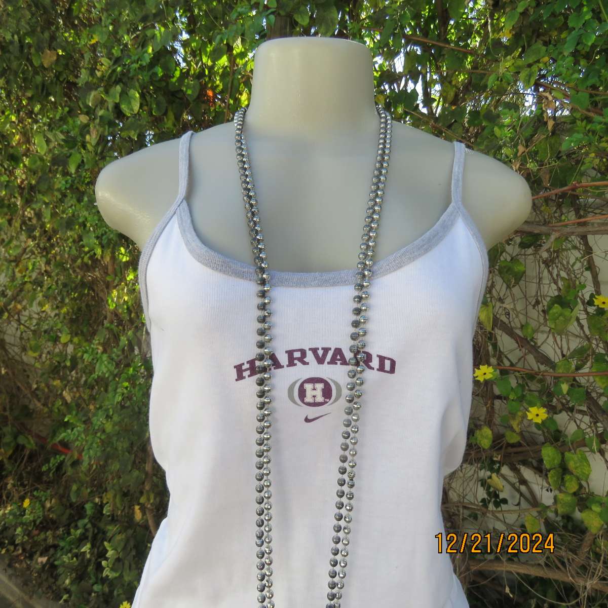 NIKE strappy top in white/silvergrey with HARVARD logo. Size 38. 100% cotton. Brand new cond.