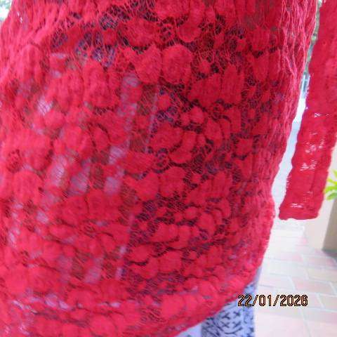 EXACT red long lace slip over top in cotton-nylon stretch. capped sleeves. Size 38