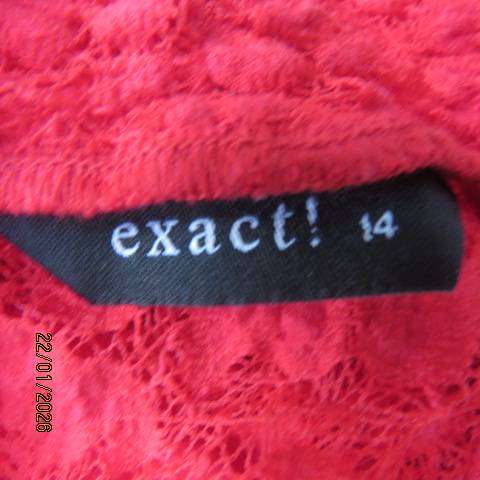 EXACT red long lace slip over top in cotton-nylon stretch. capped sleeves. Size 38
