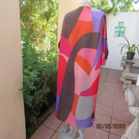 U-STAR colour blocked pleated dress with boat neckline, polyester, size 46-48