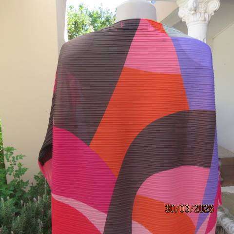 U-STAR colour blocked pleated dress with boat neckline, polyester, size 46-48