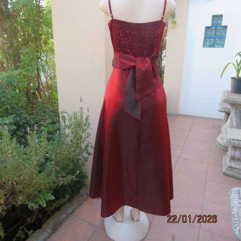 GERANO ruby red shiny silky ankle length satin strappy evening dress with silver decoration. Size 38