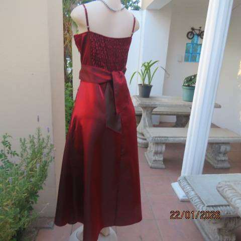 GERANO ruby red shiny silky ankle length satin strappy evening dress with silver decoration. Size 38