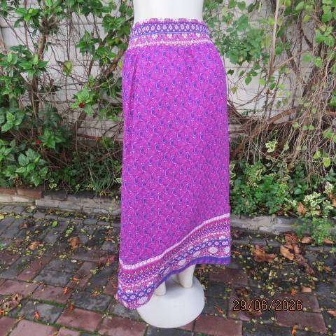 DONNA magenta pink ankle skirt with navy-white paisley print, elasticated waist, size 44