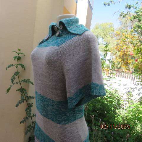 Silvergrey and jade acrylic knit high open poloneck top size 34