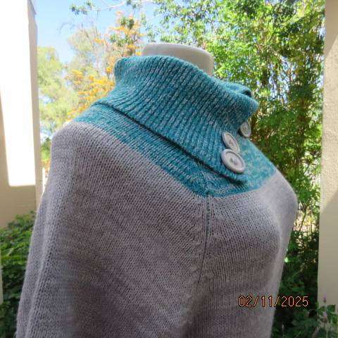 Silvergrey and jade acrylic knit high open poloneck top size 34