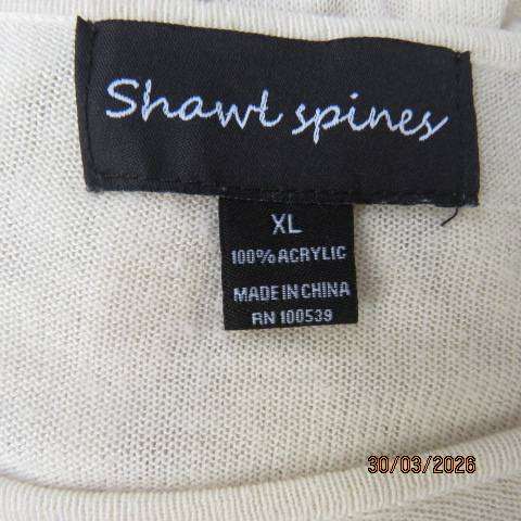 SHAWL SPINES  light cream slip-over top with short sleeves, size 42-46
