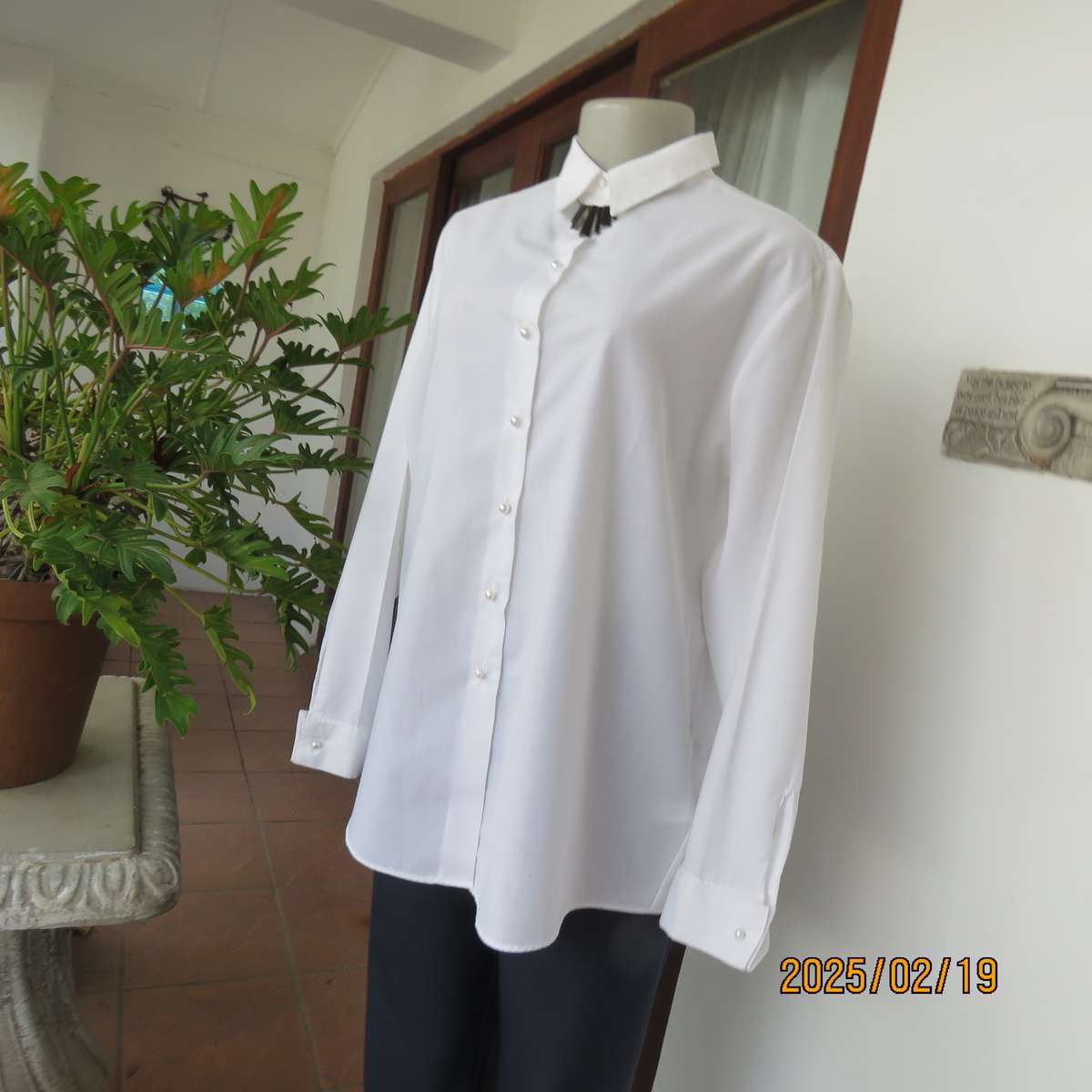WOOLWORTHS long sleeve white formal shirt. Double foldover cuffs. Pearl front buttons. Size 38-40.