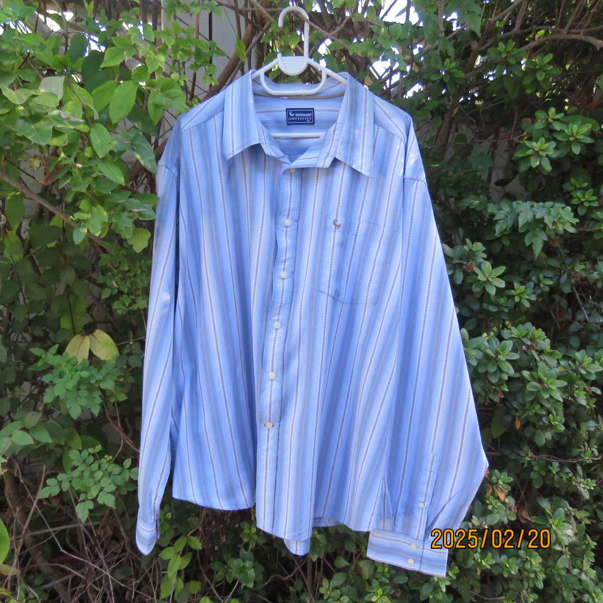 OLD KHAKI men's forever long sleeve 100% cotton 3 XL shirt. One pocket. Vertical striped. Embossed.