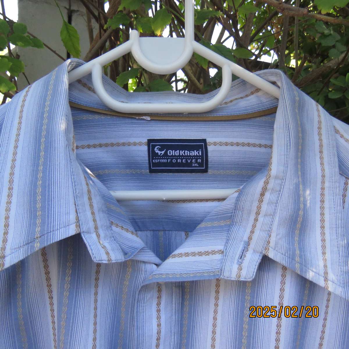 OLD KHAKI men's forever long sleeve 100% cotton 3 XL shirt. One pocket. Vertical striped. Embossed.