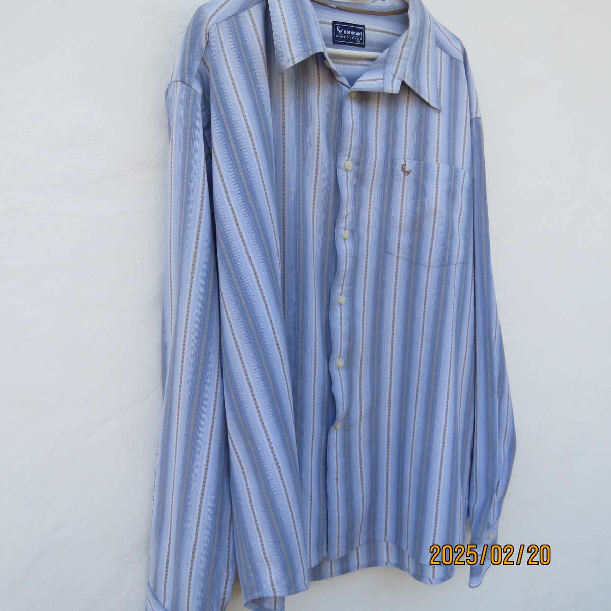 OLD KHAKI men's forever long sleeve 100% cotton 3 XL shirt. One pocket. Vertical striped. Embossed.