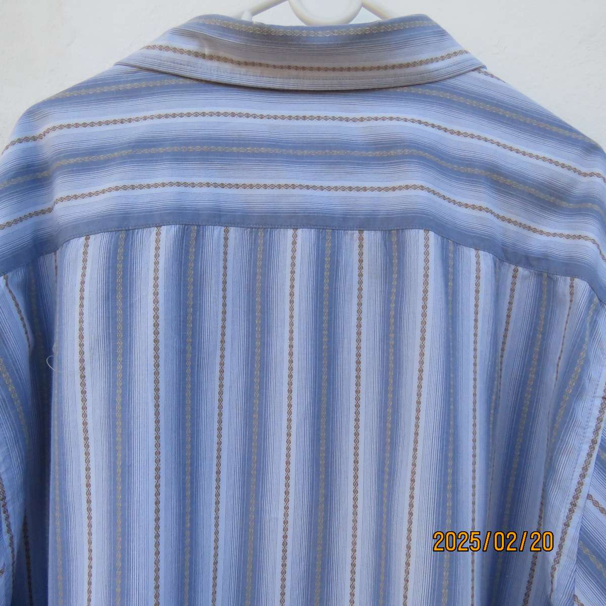 OLD KHAKI men's forever long sleeve 100% cotton 3 XL shirt. One pocket. Vertical striped. Embossed.