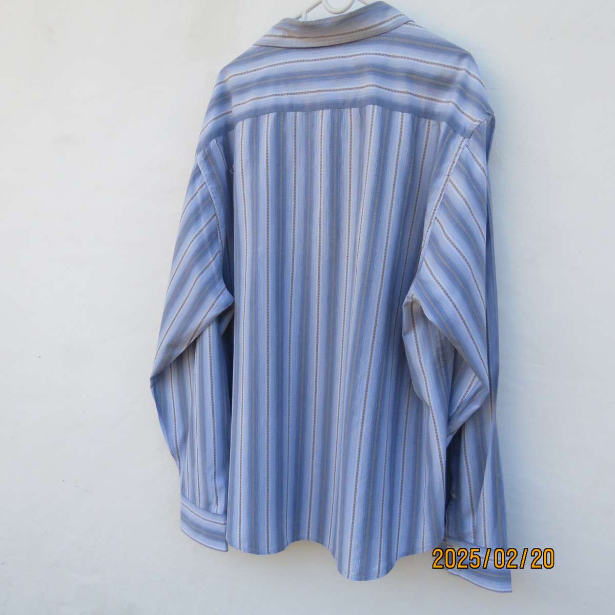 OLD KHAKI men's forever long sleeve 100% cotton 3 XL shirt. One pocket. Vertical striped. Embossed.