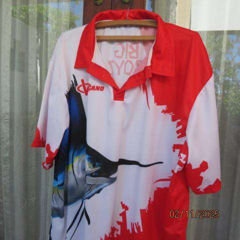VOLCANO men's size 5XL  polyester-nylon golf style white-red shirt with fish print.