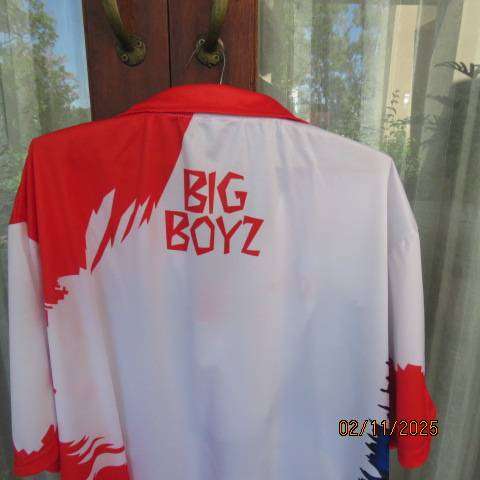 VOLCANO men's size 5XL  polyester-nylon golf style white-red shirt with fish print.