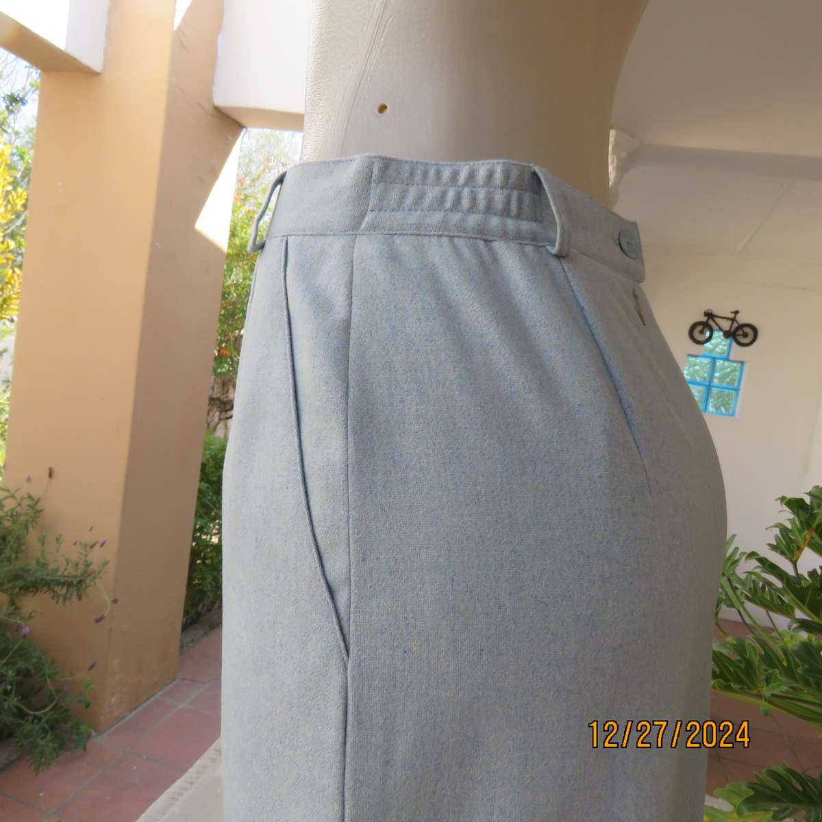 Haute couture new wool/cashmere blend mottled cream/turquoise lined skirt by YARELL size 36