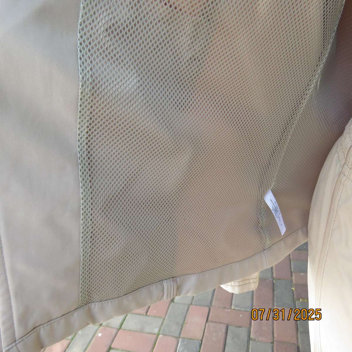 WOOLWORTHS oats colour 2 piece leisure outfit with hooded zip-up jacket. Size 35