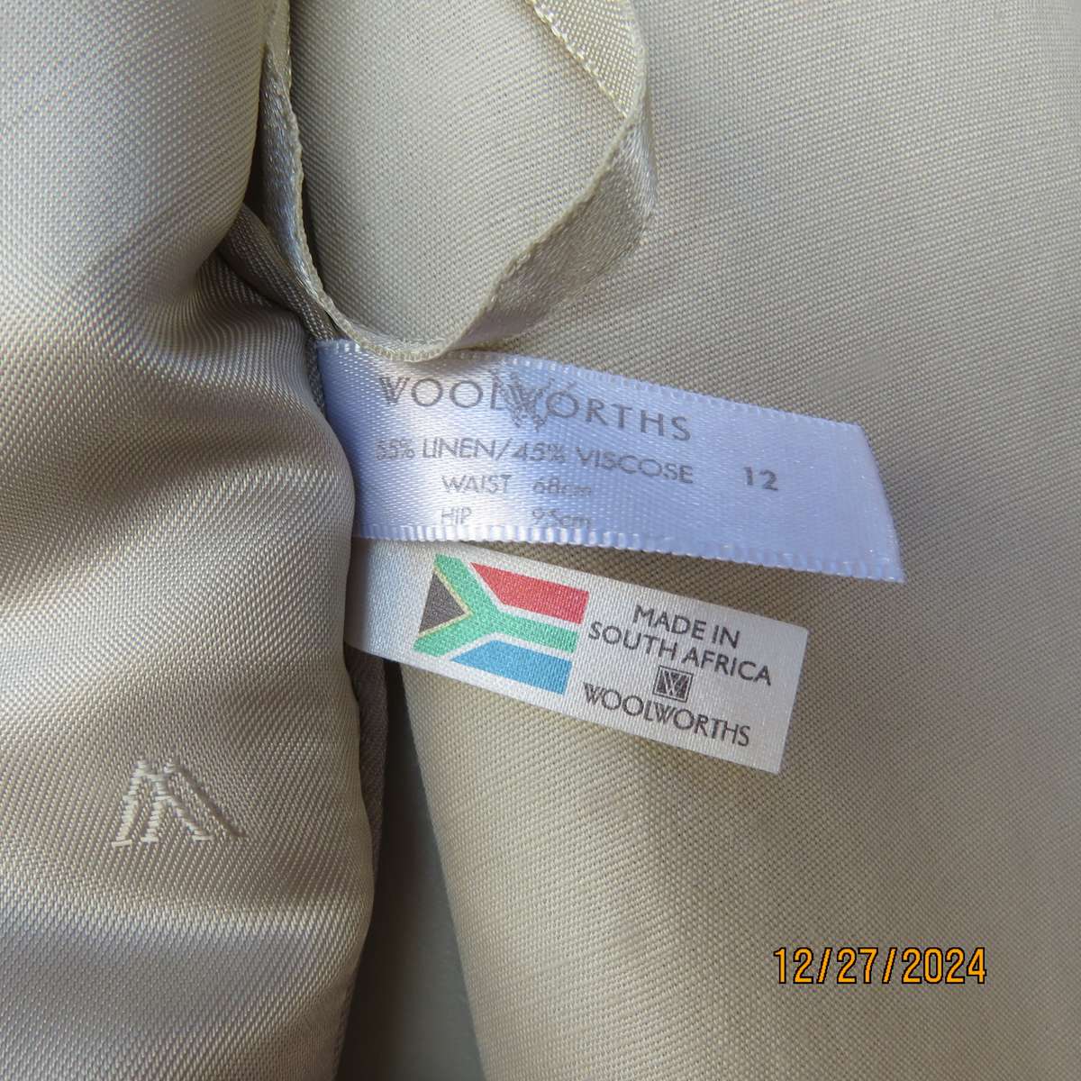 Superior linen/viscose blend fold over beige fully lined skirt by WOOLWORTHS size 36. New condition.