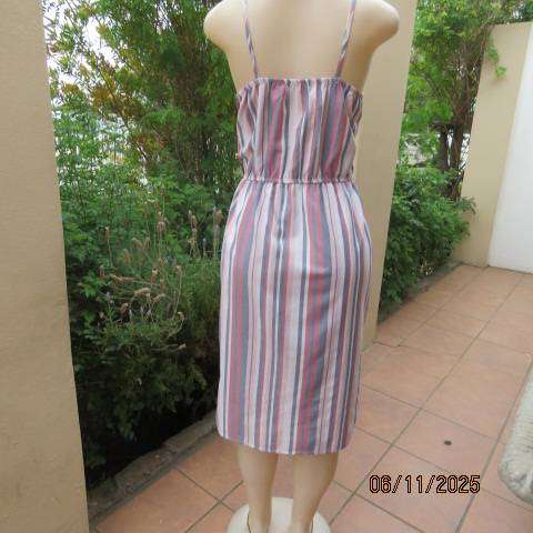 Striped cool strappy poly-viscose dress in steel blue-crimson and cream. Size 36