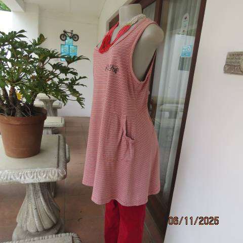ROXY long slip over sleeveless polycotton stretch horizontal stretch top. Size 40.