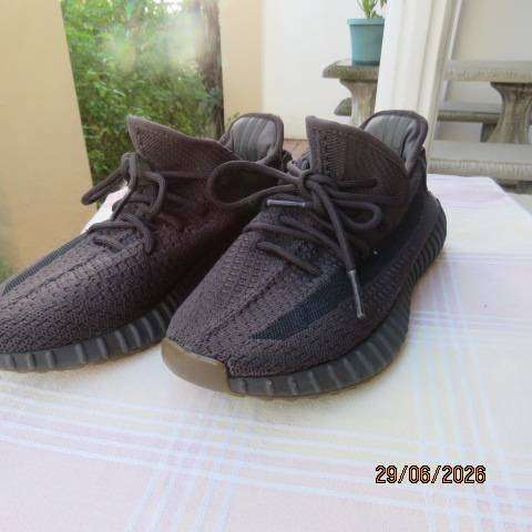 Adidas Yeezy Boost Static Sneakers Grey-Black Size 8.5