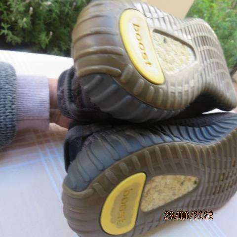 Adidas Yeezy Boost Static Sneakers Grey-Black Size 8.5