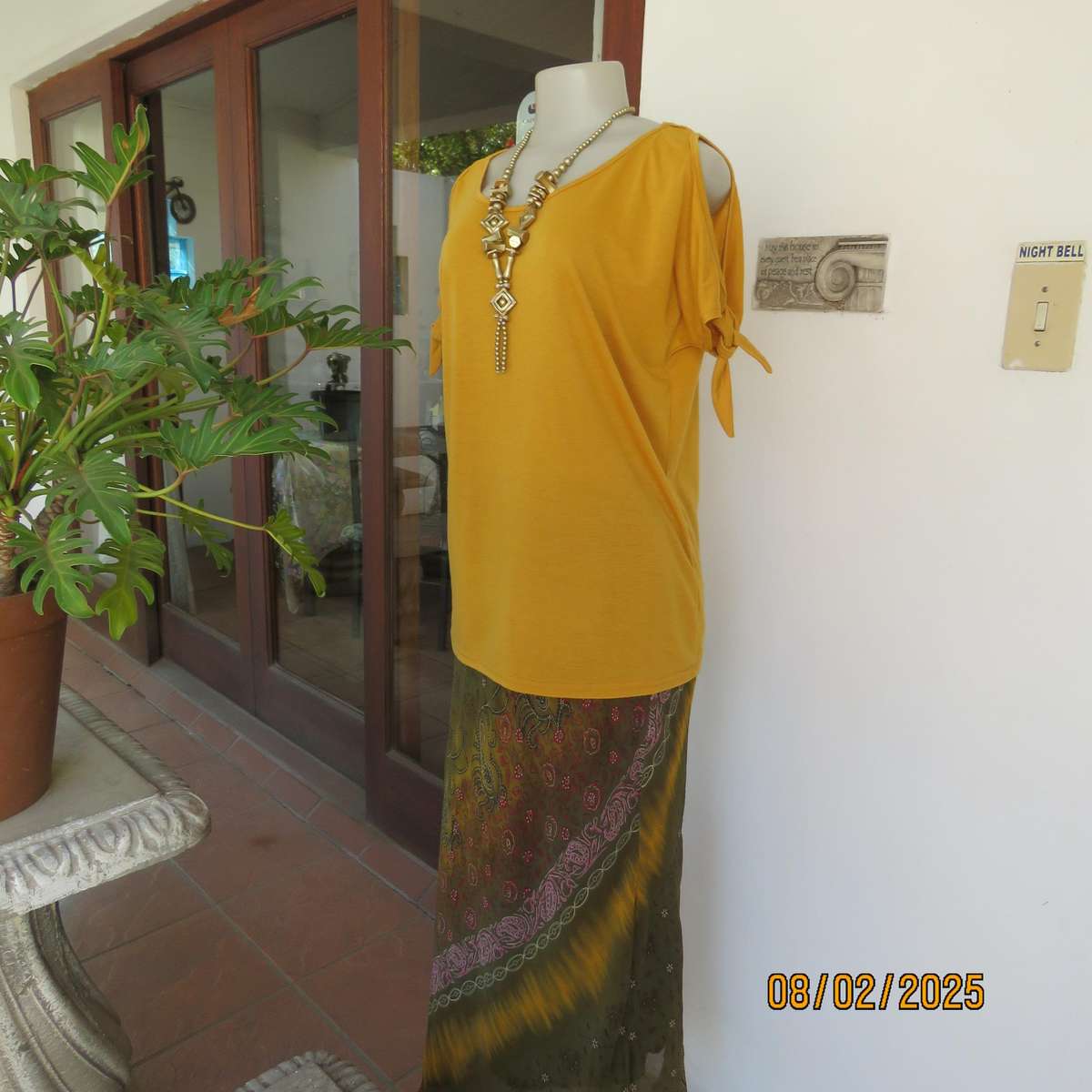 AUDACITY amber yellow slip over short sleeve -open top seam top size 42