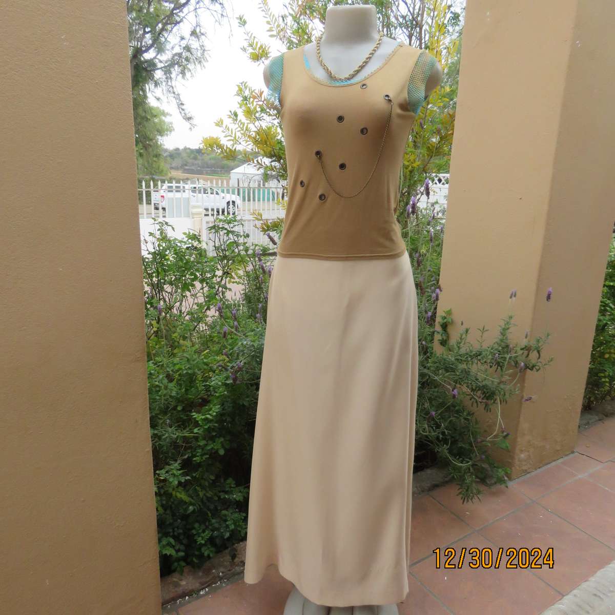 NICCI Paris granola colour slip over top with nylon mesh decoration. Size 34. Studded holes. As new