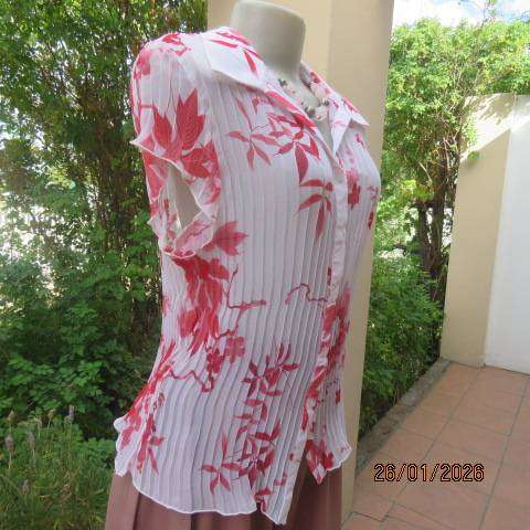 CONTEMPO white permanent pleated sheer polyester top with crimson floral pattern. Size 38