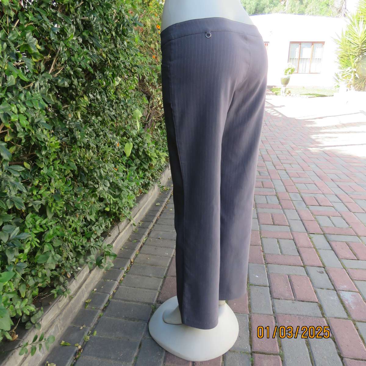 Anchor grey-silver grey vertical striped stretch polyester straight legged pants size 36. Low rise