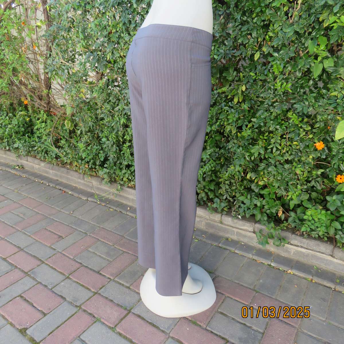 Anchor grey-silver grey vertical striped stretch polyester straight legged pants size 36. Low rise